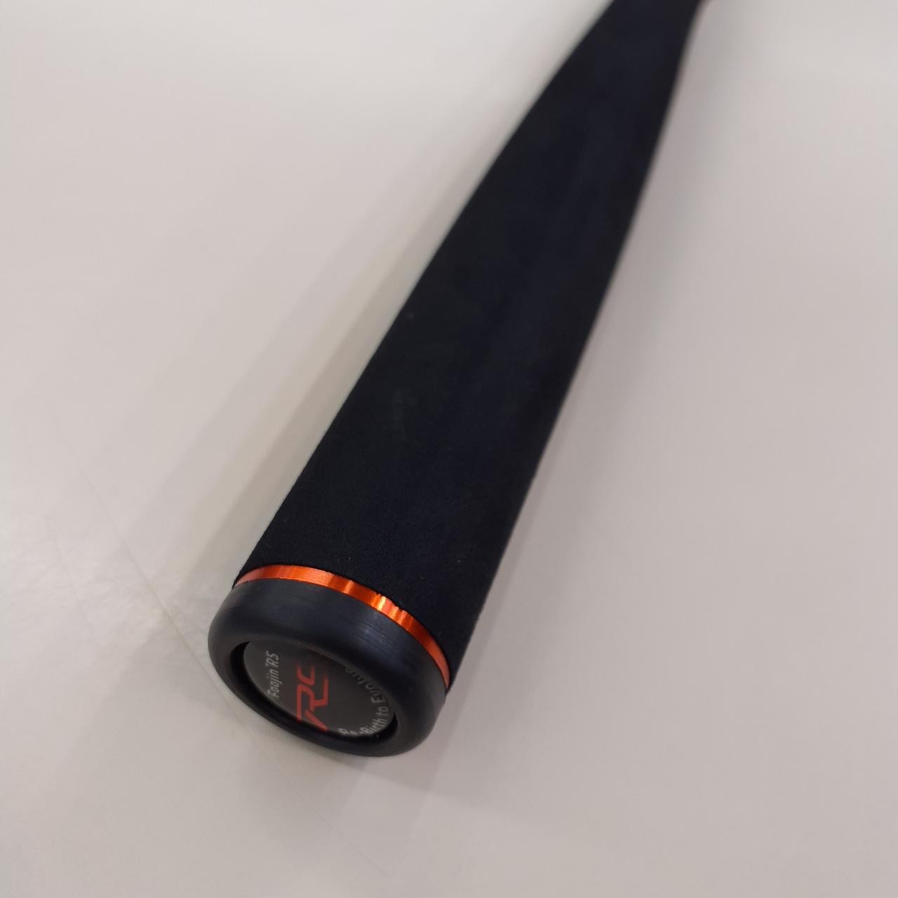 APIA FOOJIN RS Barbarian Seabass Surfcasting Rod 6’6″ (2pcs, 190g, Excellent)