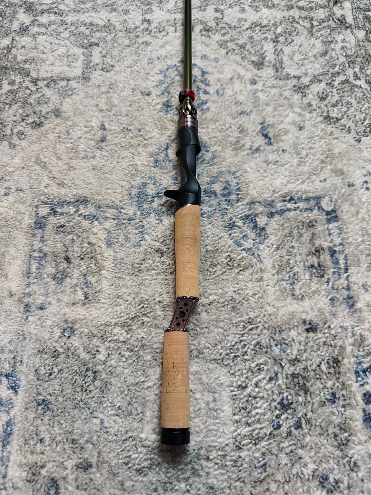 Megabass Evoluzion F4-65TIX OneTen Stick 6’5″ Medium Casting Rod – Lighty Used