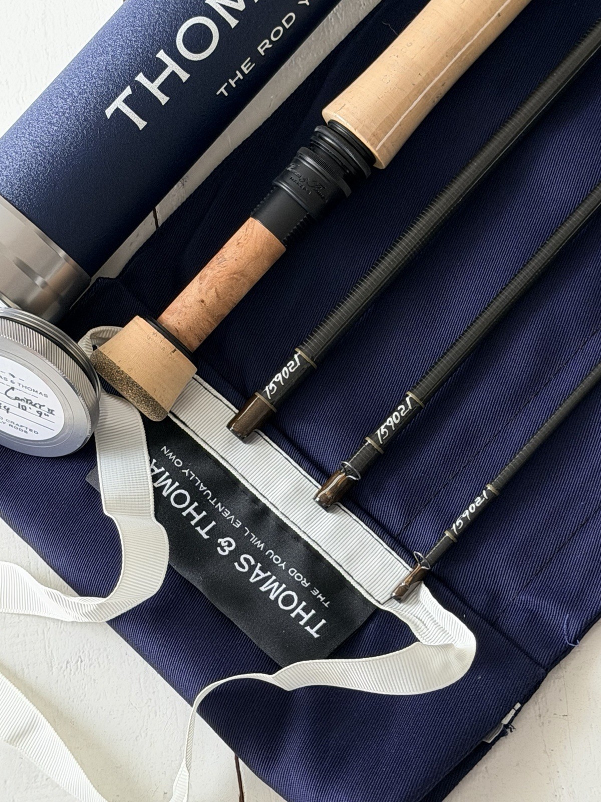 ** BEAUTIFUL**🔥 Thomas & Thomas CONTACT II 4wt 10’9”in~4pc Fly Rod!!🔥~NEW~🔥