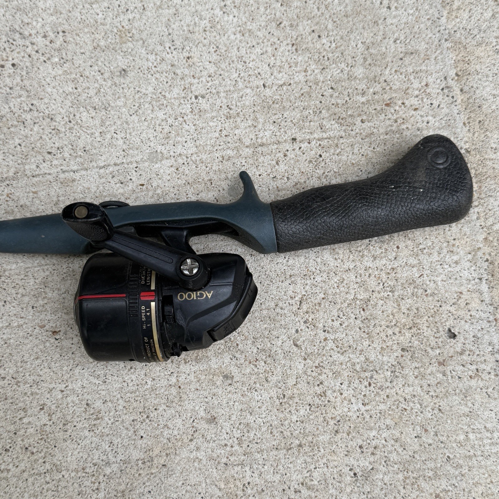 Vintage Daiwa APOLLO 1831 Graphite Rod Ultra Light 6 ft 2 Pc Rod Fishing Blue