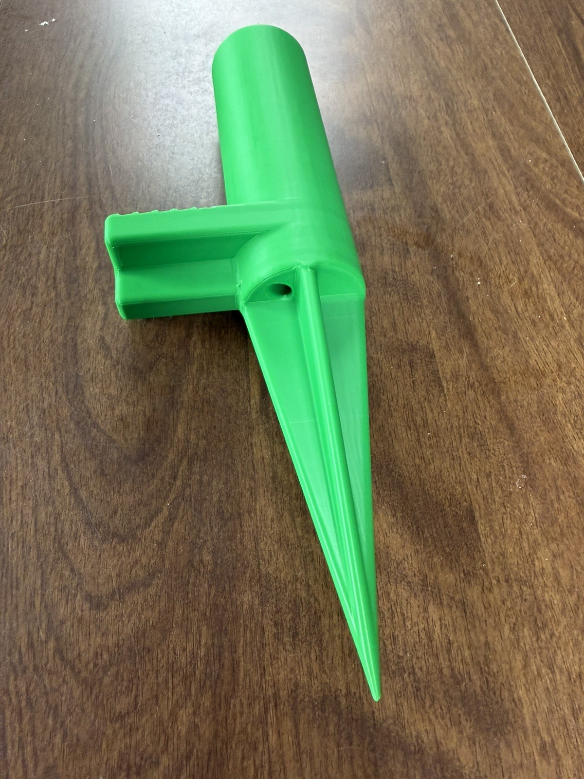 Plastic Lightweight Reusable Fishing Rod Stake GREEN