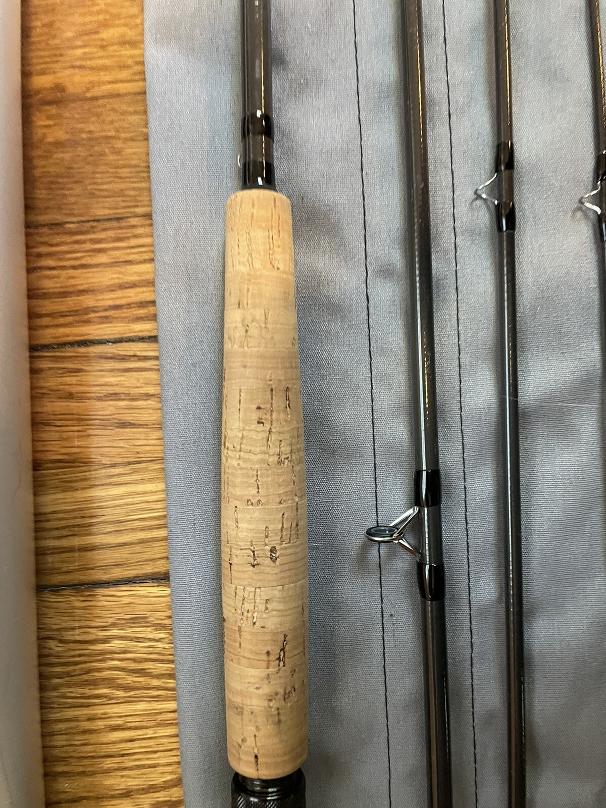 Sage 583-4 DS Graphite III #5-6 Line 8’3” 4-Piece Fly Rod Original Sock & Tube